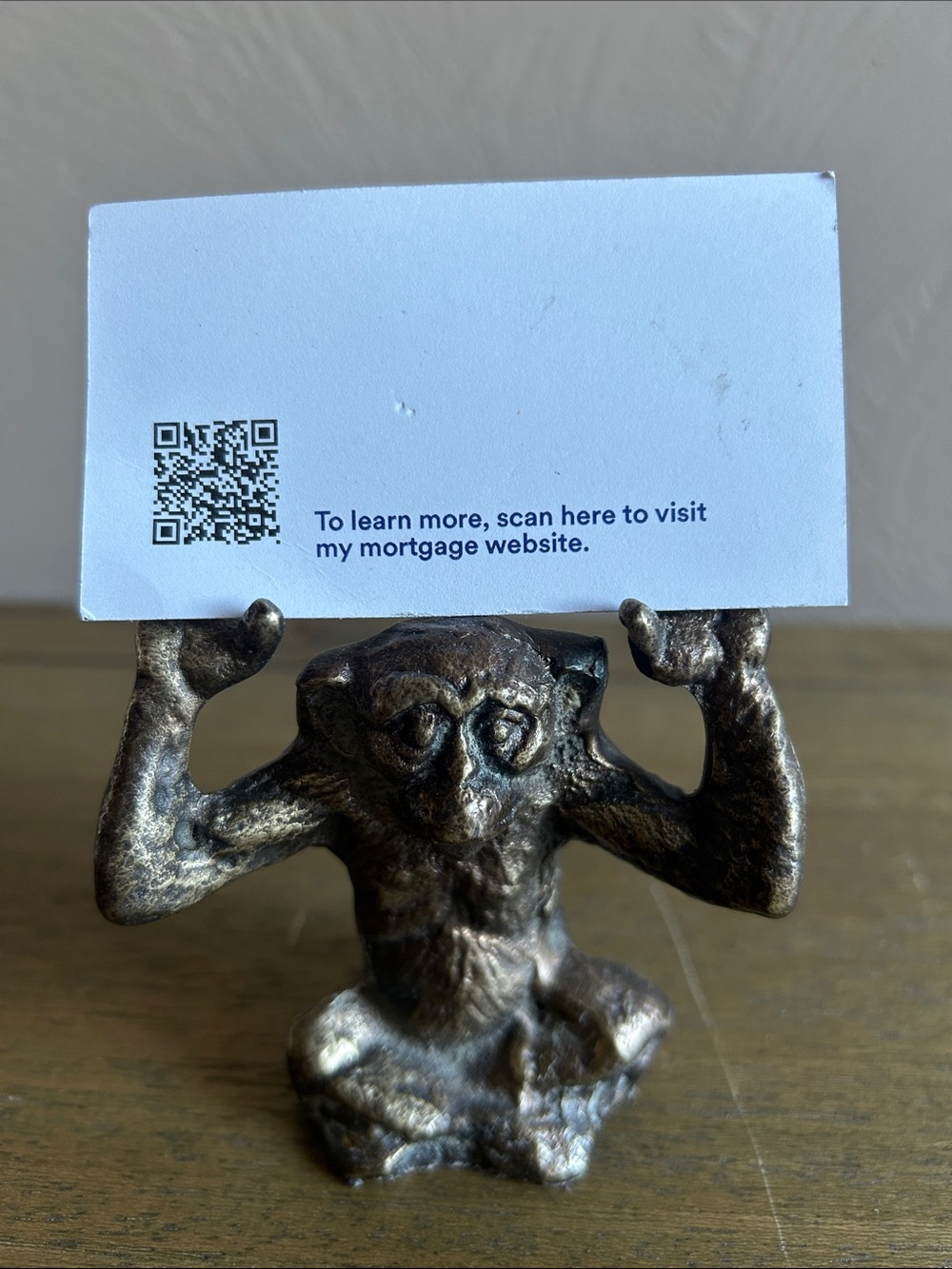 Vintage Mid Century Bronze Sitting Monkey Business Card/Pen Holder Desk Accesory